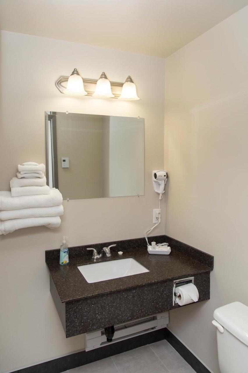 Hotel Robin Hood Grand Falls Windsor Dış mekan fotoğraf